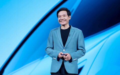 雷军和Angelina，一进一出首富榜