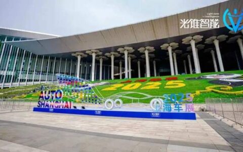 当智驾成标配，车企暗战升级｜2025上海车展