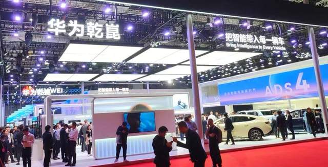 当智驾成标配,车企暗战升级|2025上海车展