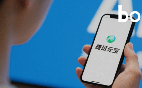 AI暗战，开始盯上“朋友圈”