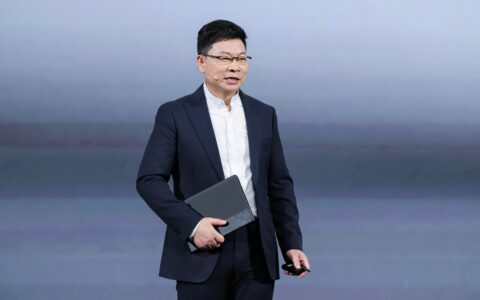 华为一口气发布nova 14系列及鸿蒙电脑等数款重磅新品