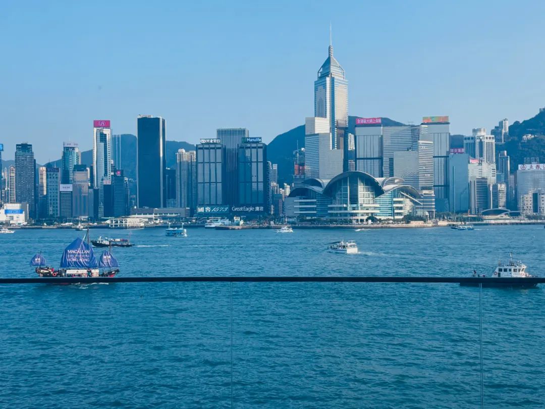 “穷游族”扎堆？香港旅游"平替危机"暴露包容性短板