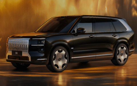 毛利率创新高，极氪科技交出“冲高端”成绩单