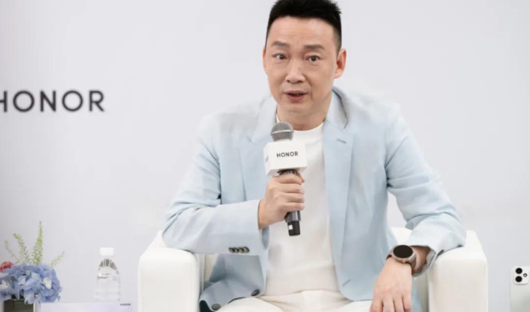 荣耀和它的新CEO：走出原生家庭 归来仍是王者