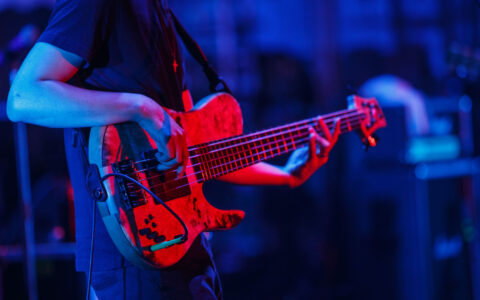 为追星女孩保驾护航，能做成一门赚钱的生意吗？