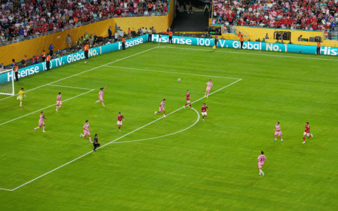 世俱杯刚开幕冠军就揭晓？海信100吋电视：没错，是世界第一