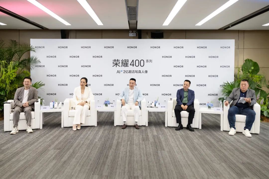 三部曲之后，荣耀第一次回答清楚了我是谁