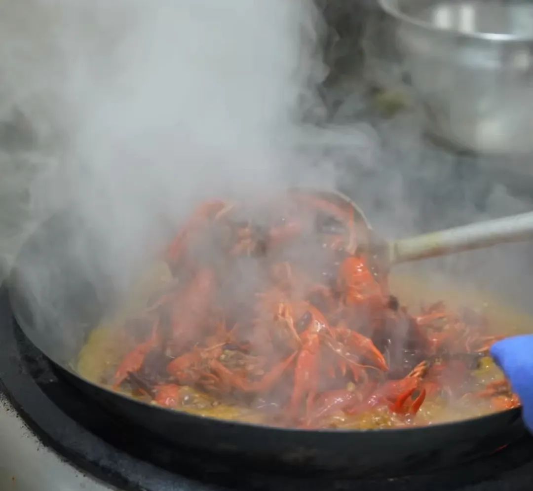 明厨亮灶的品牌“卫星店”，能否让消费者告别“堂食崇拜”？