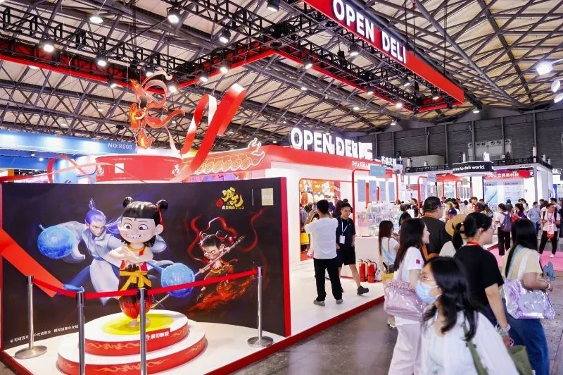 文具行业的变革浪潮，为什么得力跑在了最前面？