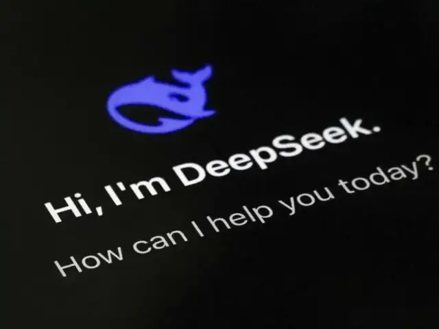 抢先DeepSeek R2,开源万亿参数Kimi K2:月之暗面生死突围