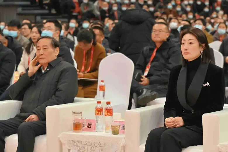 宗不庆后，娃不哈哈