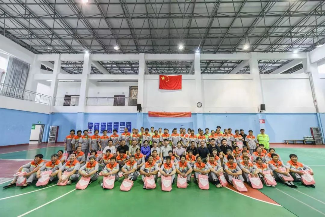 贴心，更贴心，一家国民内衣品牌交出的17年公益答卷
