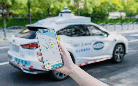 Robotaxi半年考：小马、文远贴身肉搏争抢“第三”宝座