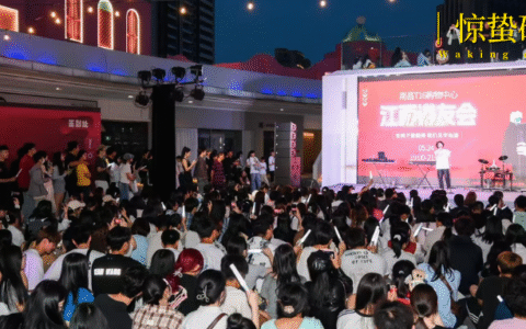 商场追星记：圈明星的粉，做自己的生意