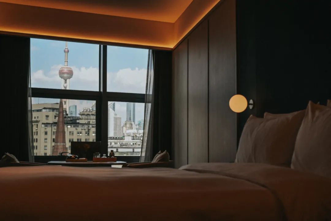 水晶酒店Hold住了外滩 “王炸” 物业