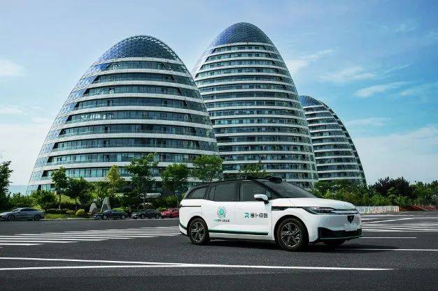 从Uber到Lyft：萝卜快跑20天连签全球两巨头，中国自动驾驶改写全球版图