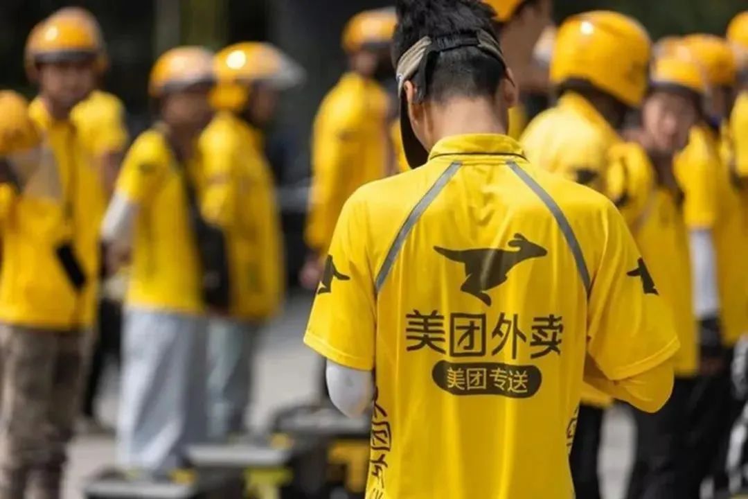 拒绝外卖大战的喜茶，低调开启多渠道扩张