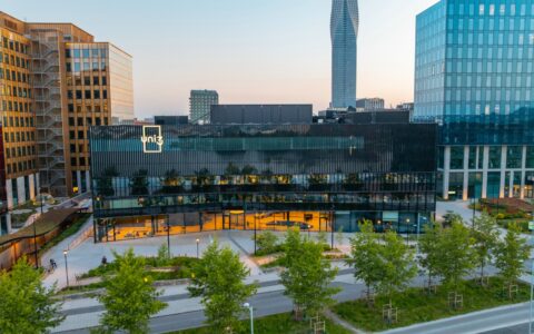 聚集全球资源打造全球车，吉利成中国车企全球化样本