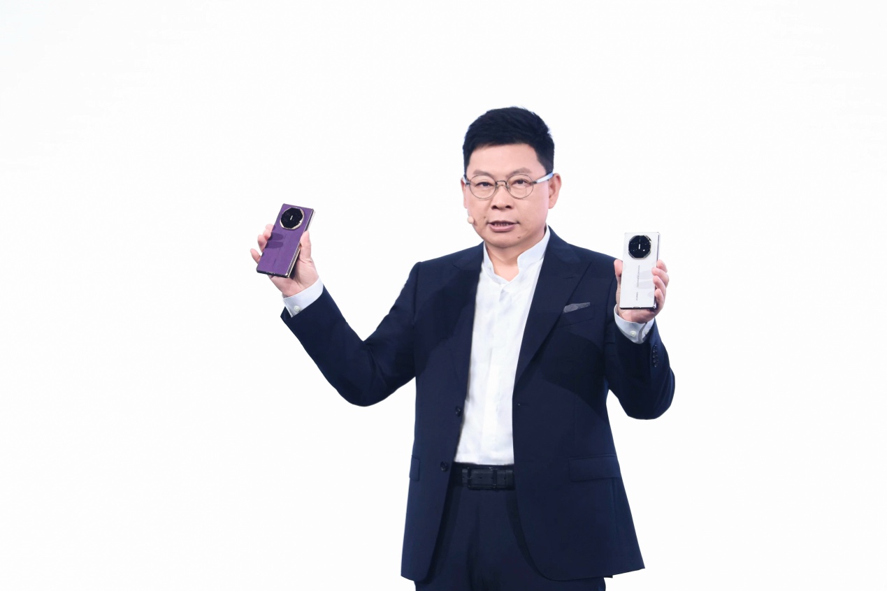 华为一口气发布Mate XTs 非凡大师、MateTV等多款重磅新品