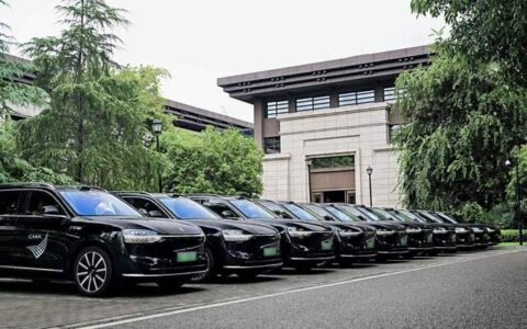 问界M9成第十九届重庆市市长国际经济顾问团会议 彰显“重庆智造”实力