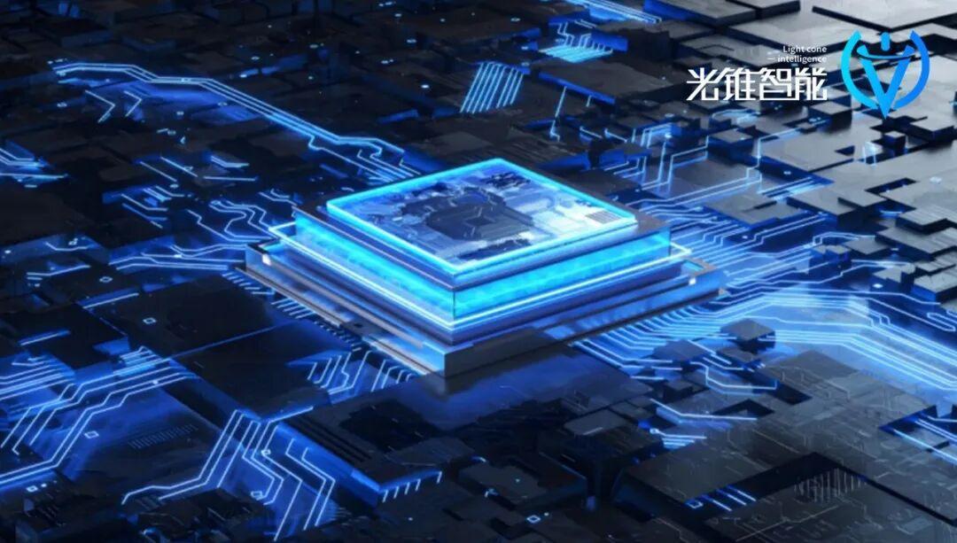 揭秘超节点，AI算力需要“统一的语言” | 对话华为灵衢