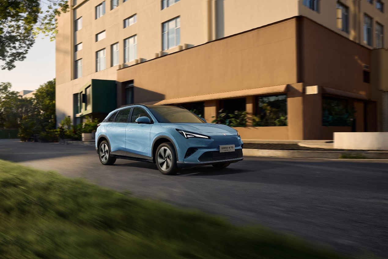 仅10.98万元起,最像纯电的高效能增程车全新阿尔法T5上市