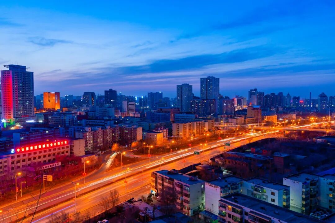 今年全国歌迷都在给乌鲁木齐打工