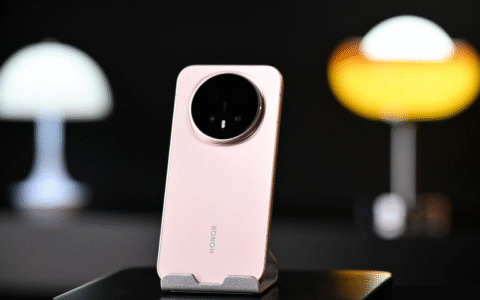 荣耀新局开得意气风发：最强旗舰Magic8系列用不着“装杯”