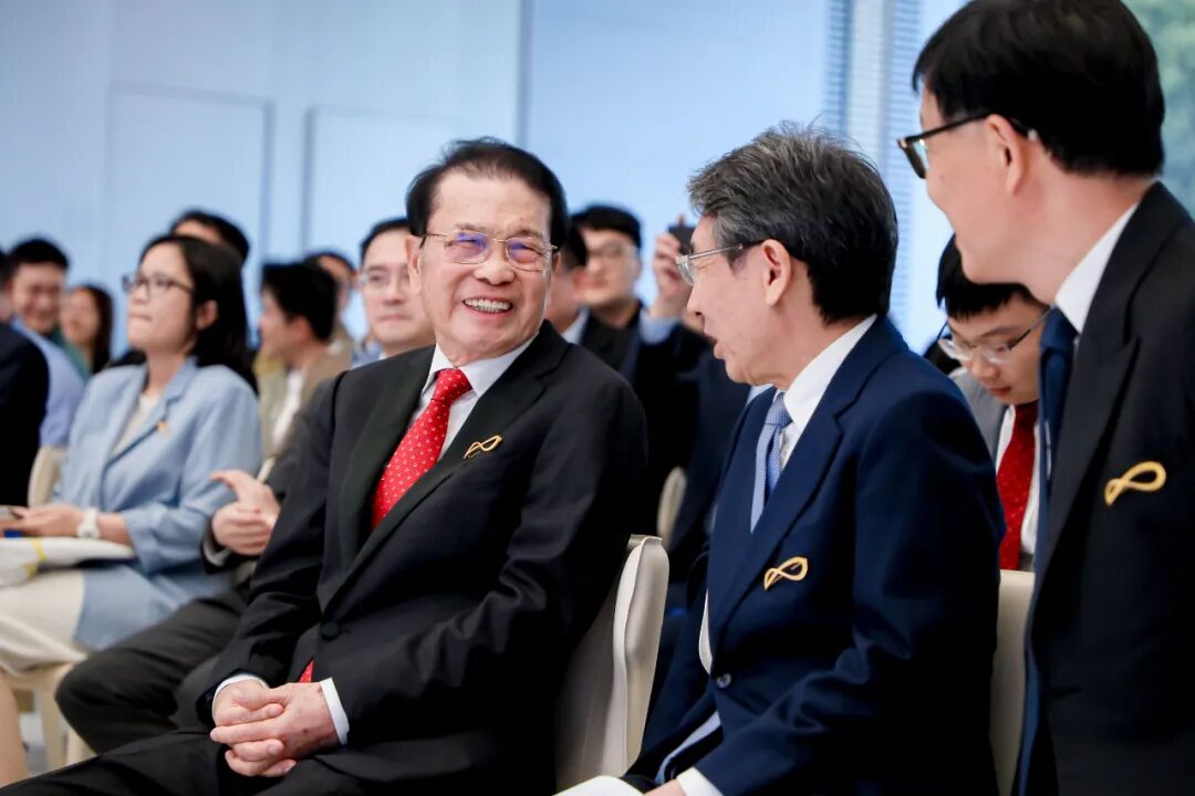 何享健的“科学基金”：30亿投入，200万滋养一位青年科学家