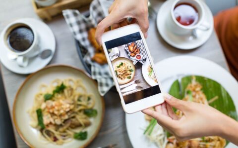 “必吃榜”加速出海，为你铺平全球“干饭”路