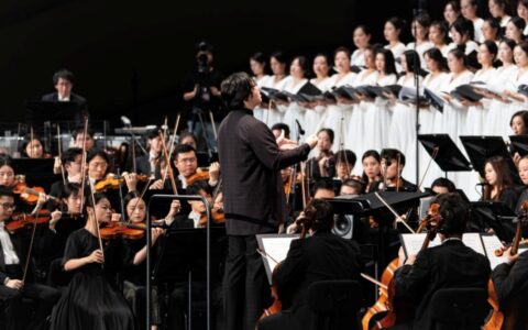 逃离“古镇样板间”：盐官潮乐之城开始“养”交响乐团了