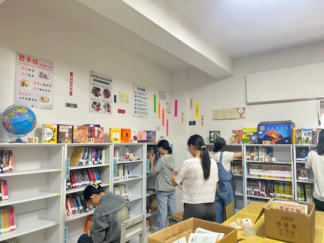 一线访谈丨脱离“正轨”的旅居人，在逃避什么？