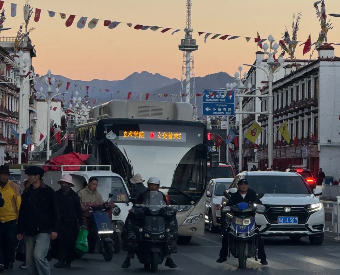 一线访谈丨脱离“正轨”的旅居人，在逃避什么？