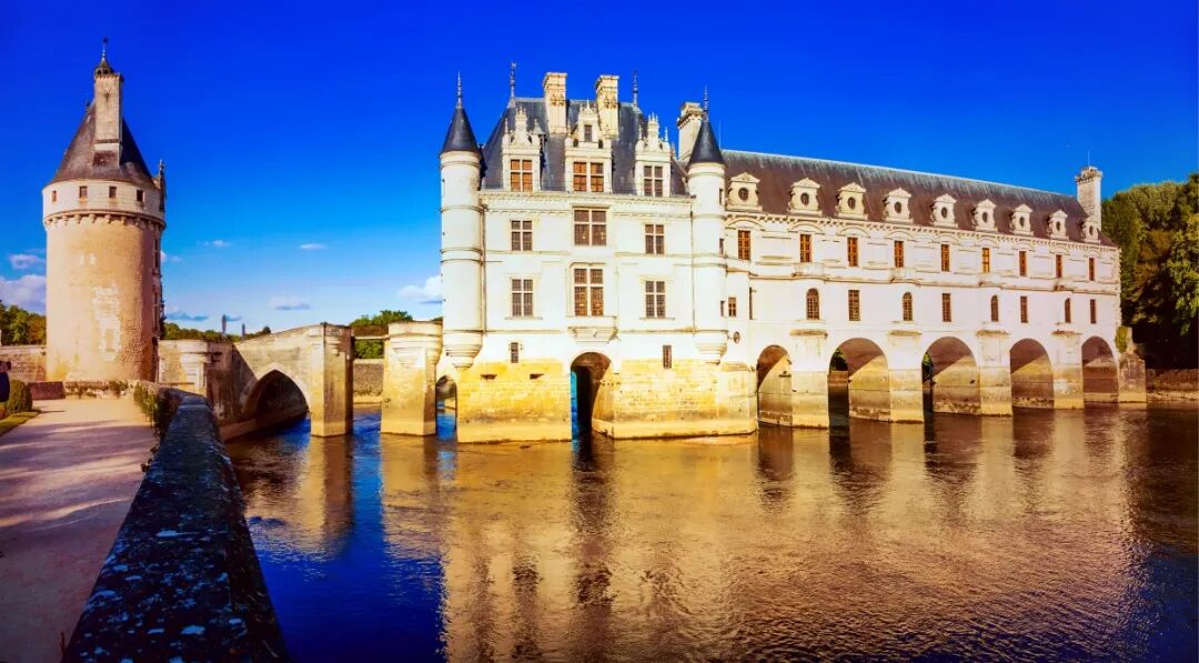 不赶路的法国，藏着最治愈的浪漫