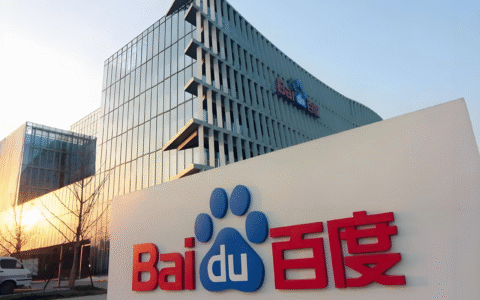 单季亏损112亿的“假象”：百度正在借财报掩护，进行一场暴力换血