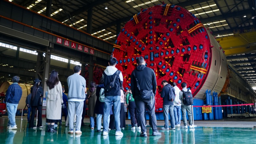 从传统装备到智能系统，湖南工程机械是如何构建全球竞争力的