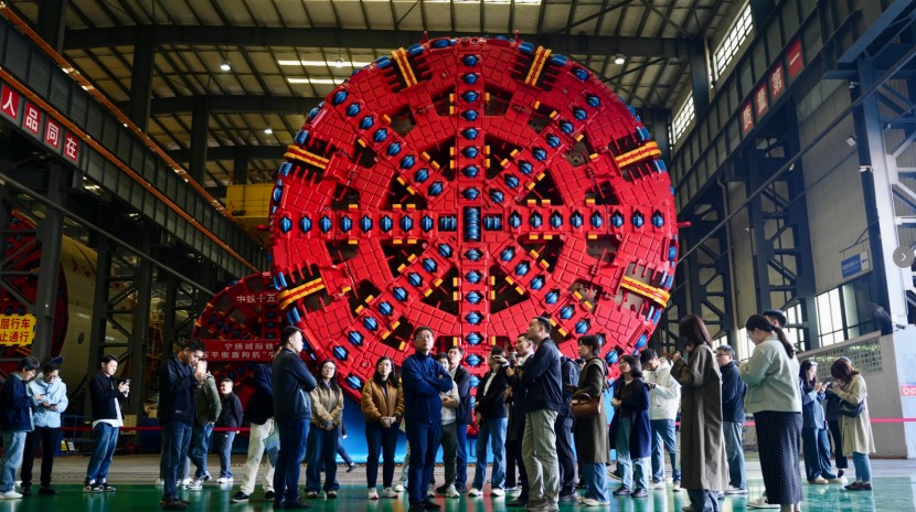 从传统装备到智能系统，湖南工程机械是如何构建全球竞争力的