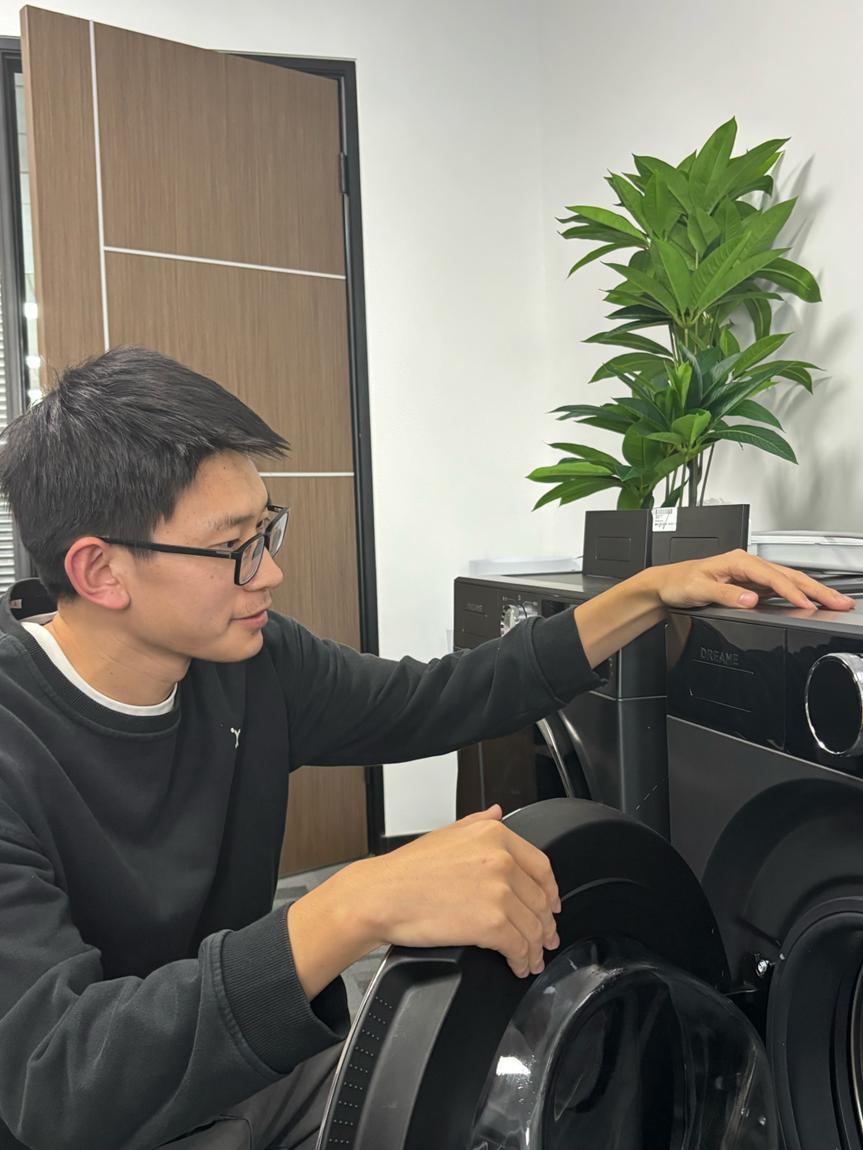 95后，追觅的「 年轻代码 」：他把梦想写进洗衣机器人