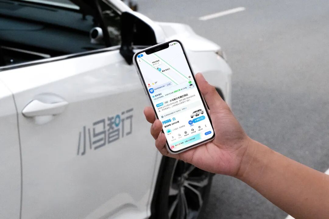 小马智行港股上市：自动驾驶从“技术追跑”到“商业领跑”的里程碑