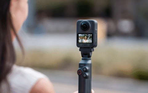 看大疆做全景相机，不要只看两份报告