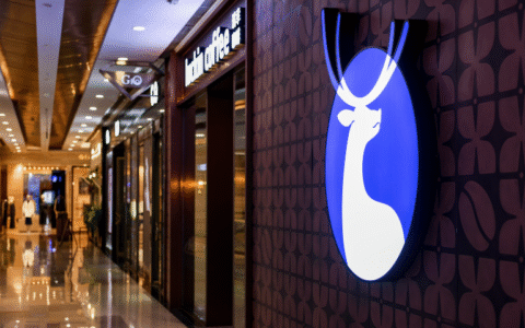 瑞幸是该重新上市了