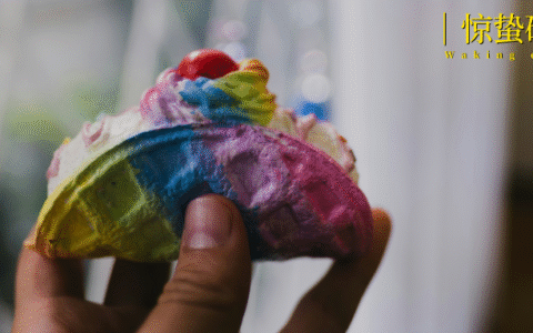 均价40元的捏捏，凭什么让年轻人一年剁手上万？