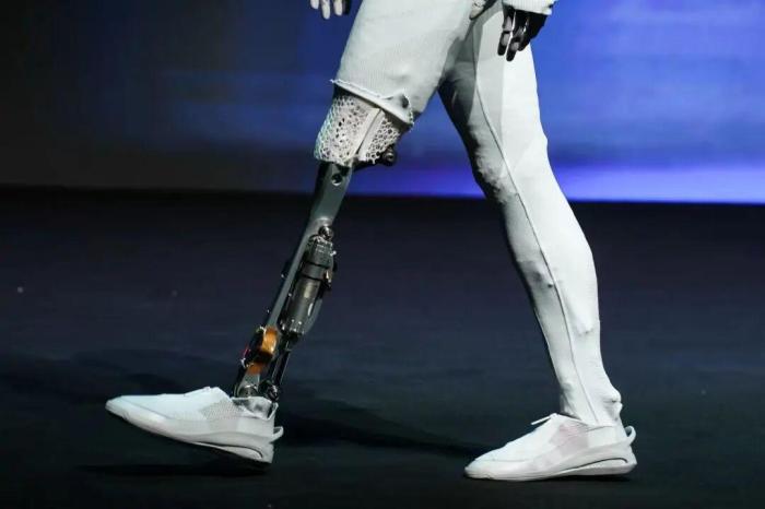 蛰伏三年之后，小鹏开始涌现