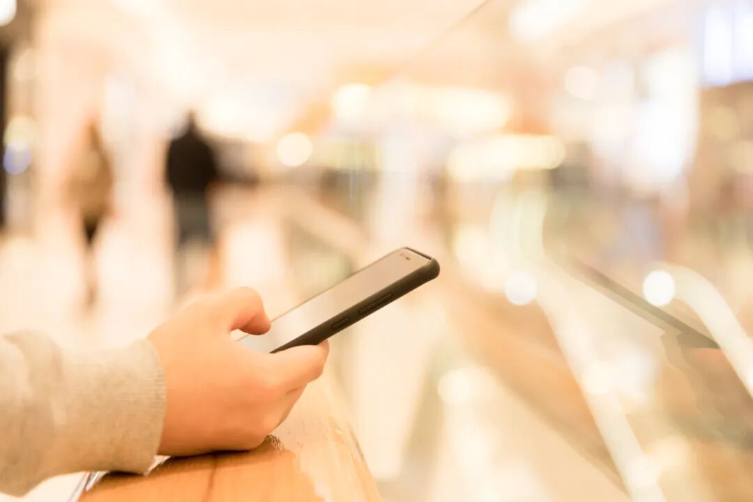 330万次“灵光一闪”：AI正在叩响“人人开发”时代的大门