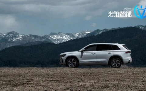 三大变动归于一处，吉利瞄准“智能化”