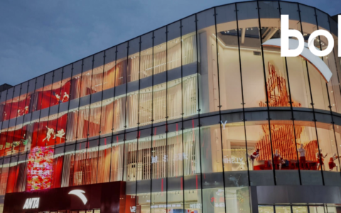 “买上瘾”的安踏，停不下来