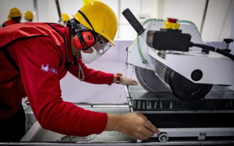 嗨学网付费用户大起大落持续亏损：营销费用超六成，数千条投诉近期被约谈