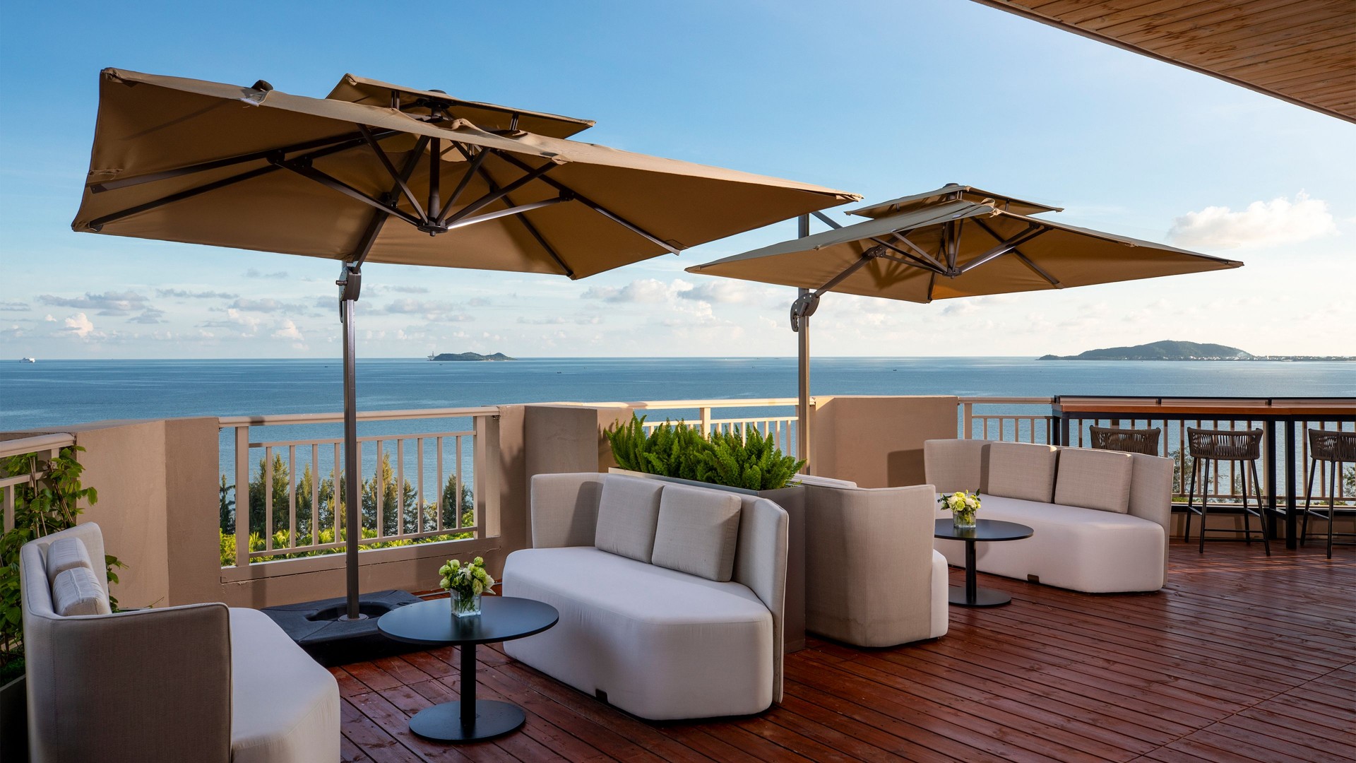 入华50年，假日酒店“挖”了一条难以复制的品牌“护城河”