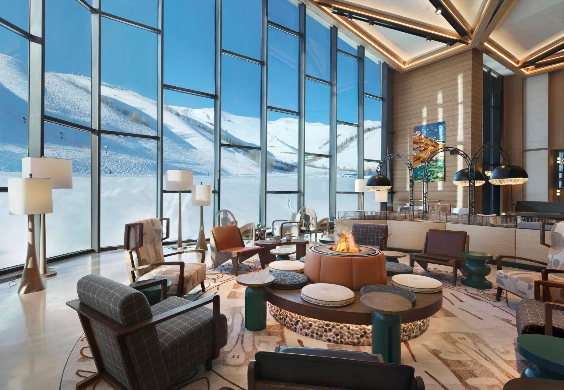 入华50年，假日酒店“挖”了一条难以复制的品牌“护城河”