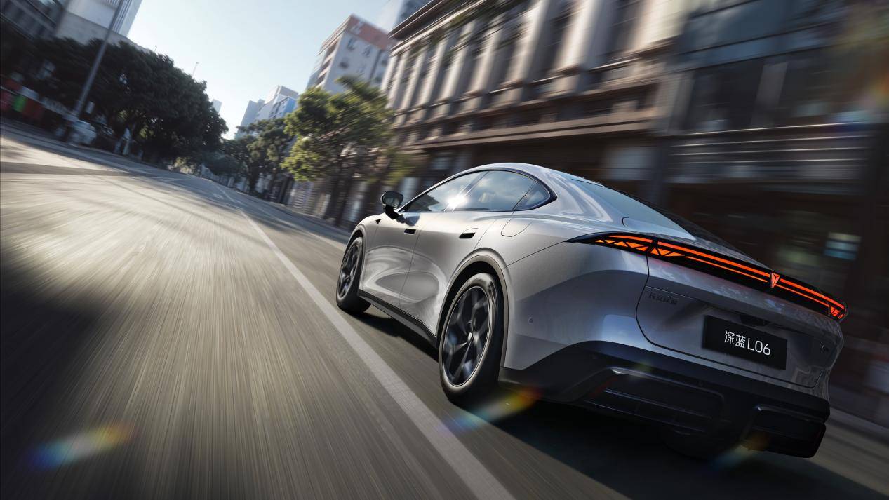 新国补选央企！深蓝L06双重福利加码，13.14万拿下670Ultra+激光版